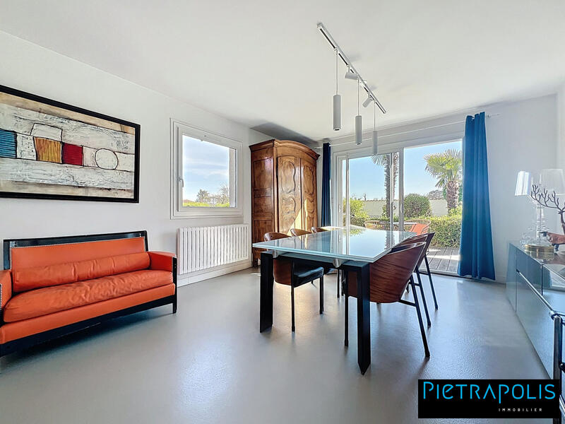 Maison - 165 m² - 6 pièces