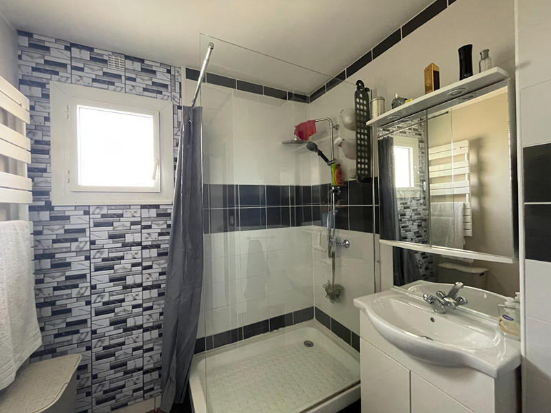 Appartement - 77 m² - 4 pièces