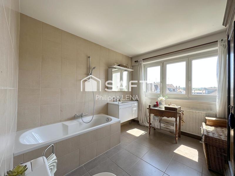 Appartement - 147 m² - 7 pièces