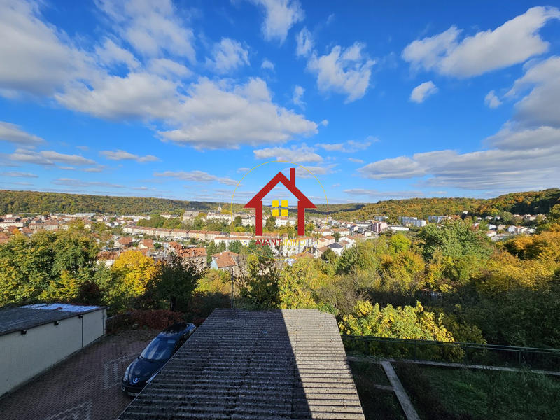 Appartement - 97 m² - 4 pièces