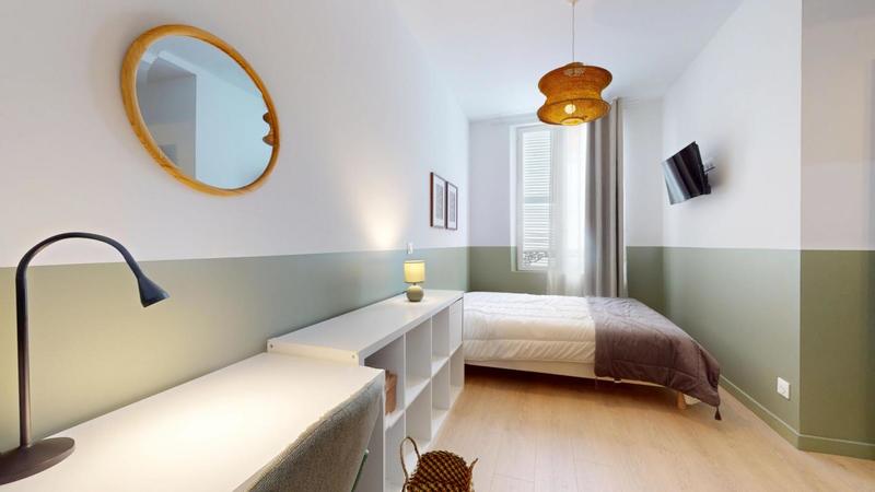 Appartement - 117 m² - 6 pièces