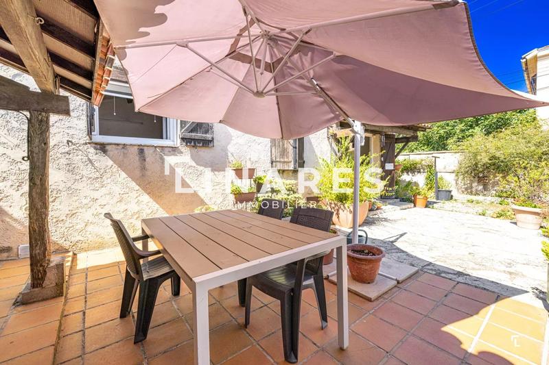 Maison - 165 m² - 6 pièces