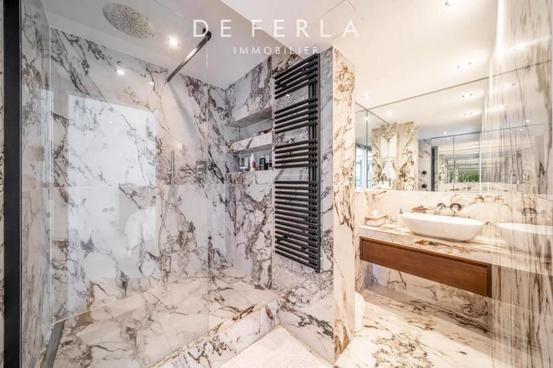 Penthouse - 87 m² - 4 pièces