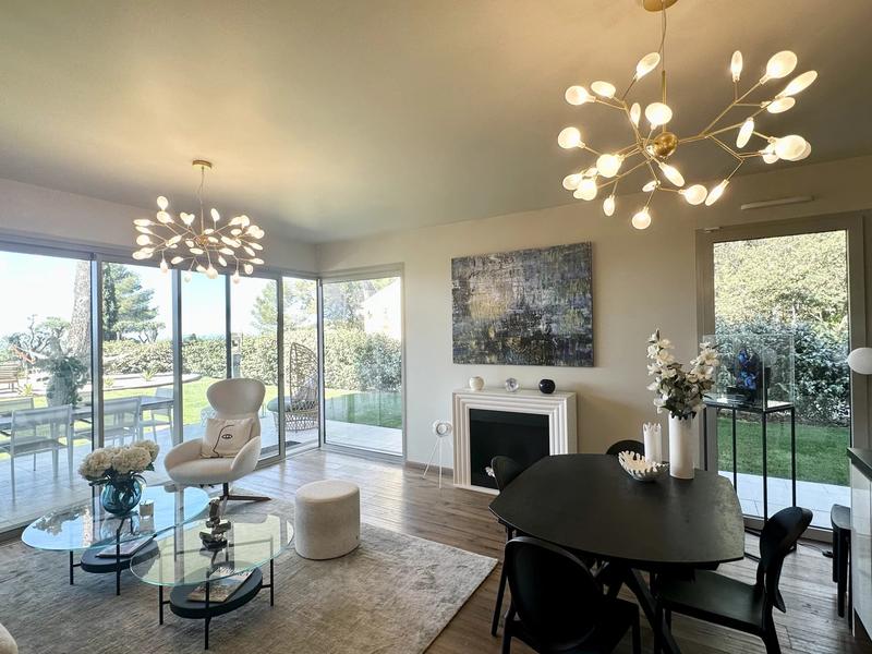 Appartement - 90 m² - 4 pièces