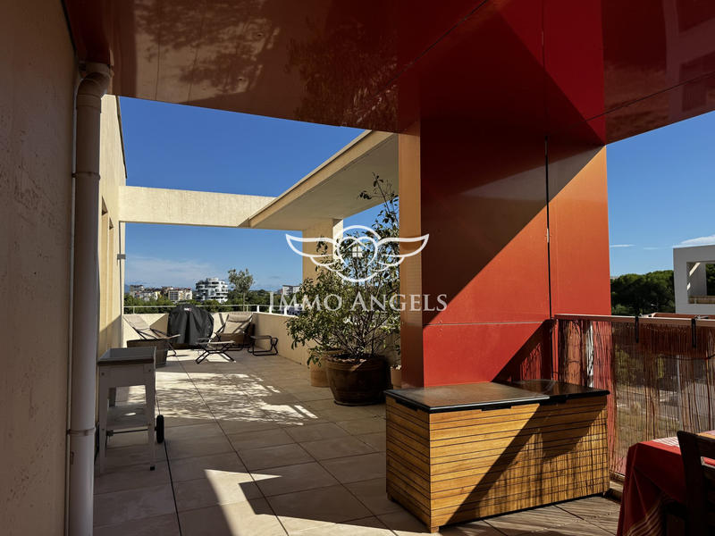 Appartement - 100 m² - 4 pièces