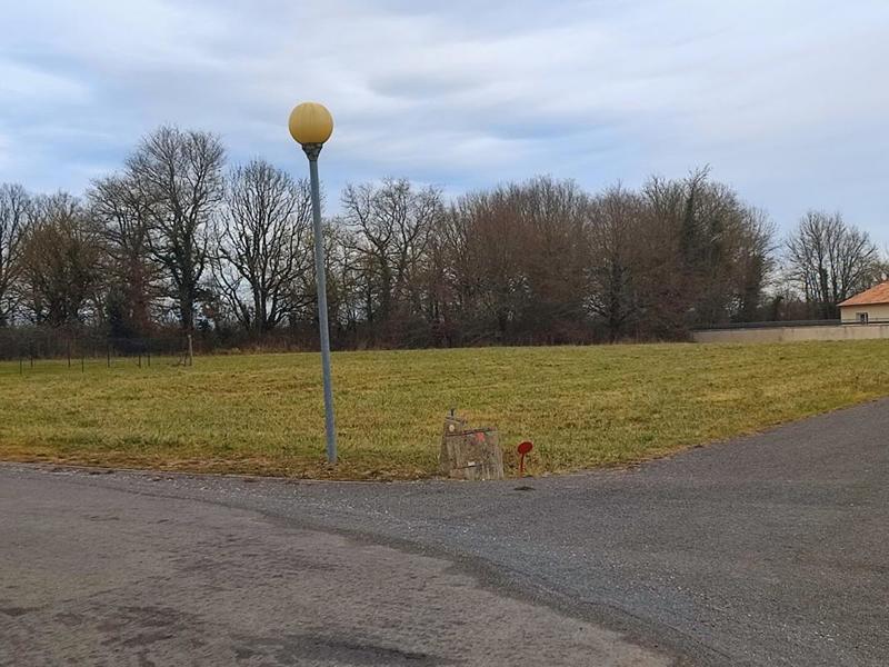 Terrain constructible - 1 000 m²