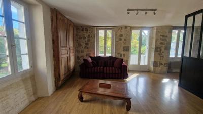 Maison - 180 m² - 3 pièces