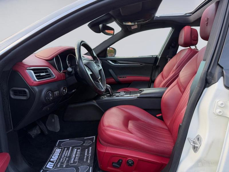 Maserati Ghibli III 3.0 V6 350 25cv Auto