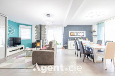 Maison - 125 m² - 5 pièces