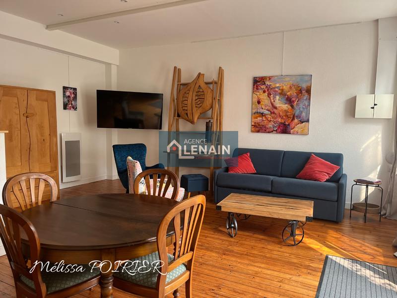 Maison - 373 m² - 20 pièces