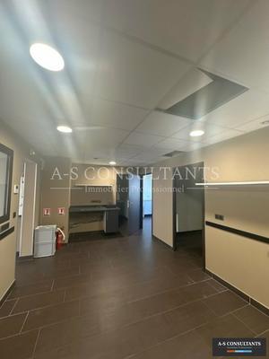 Local commercial - 119 m²