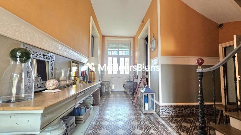Maison bourgeoise - 196 m² - 8 pièces