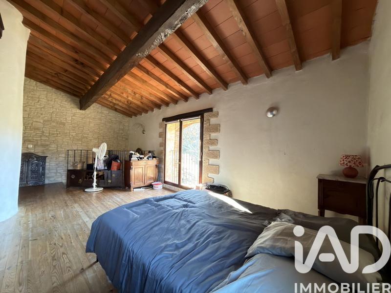 Maison - 180 m² - 5 pièces