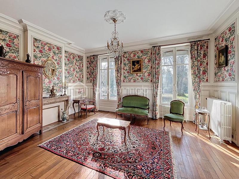 Maison de maîtres - 335 m² - 10 pièces