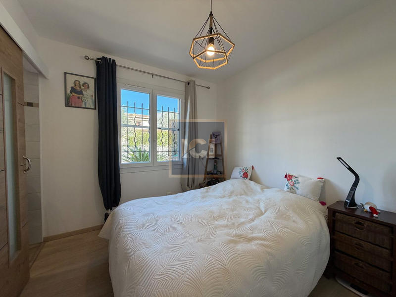 Villa - 80 m² - 4 pièces