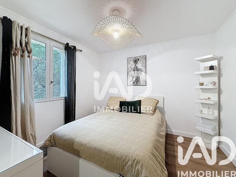 Maison - 250 m² - 7 pièces