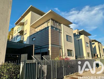 Appartement - 86 m² - 4 pièces