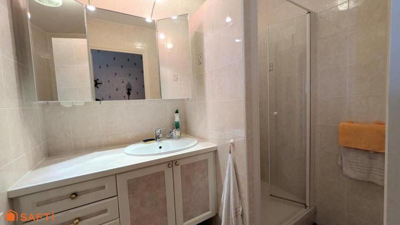 Appartement - 97 m² - 5 pièces