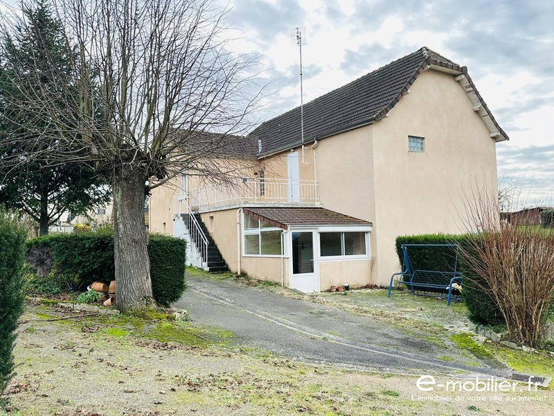 Maison - 180 m² - 9 pièces