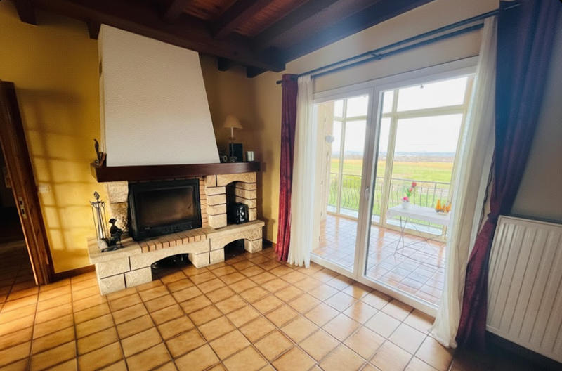 Maison - 202 m² - 6 pièces