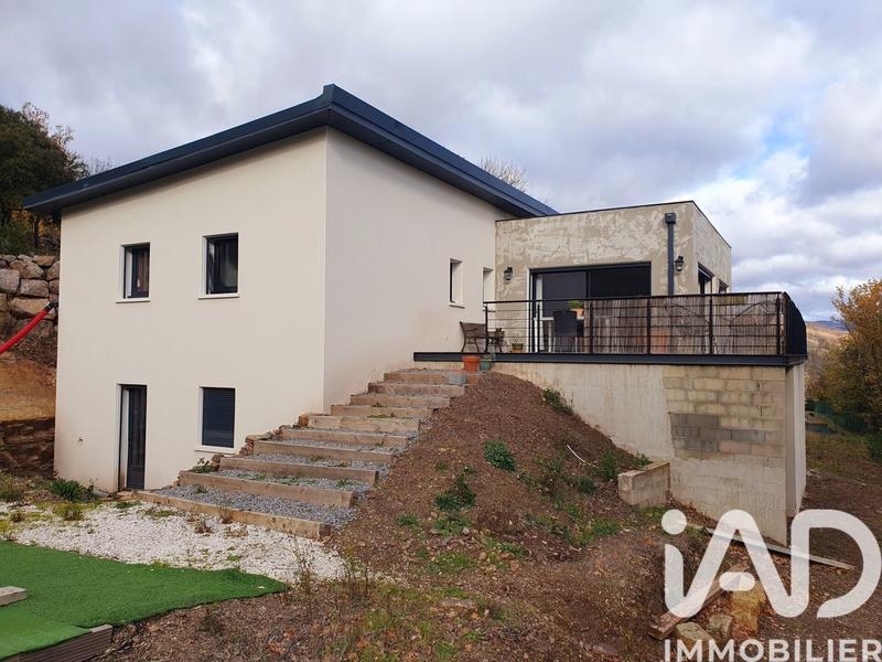 Maison - 133 m² - 7 pièces