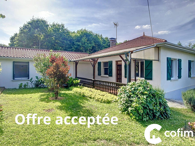 Maison traditionnelle - 114 m² - 6 pièces