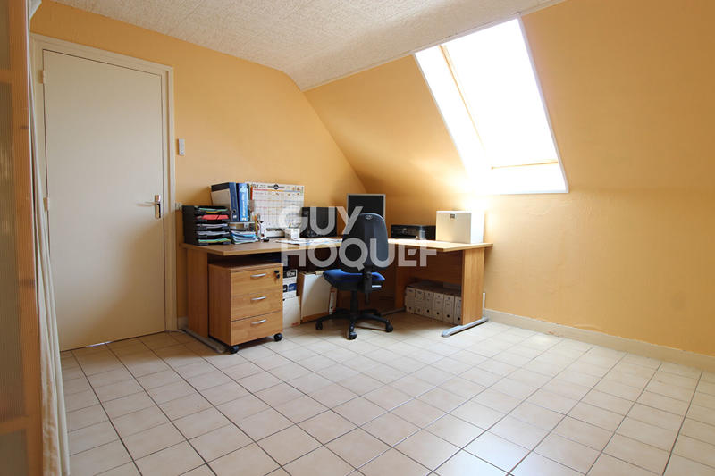 Maison - 95 m² - 5 pièces