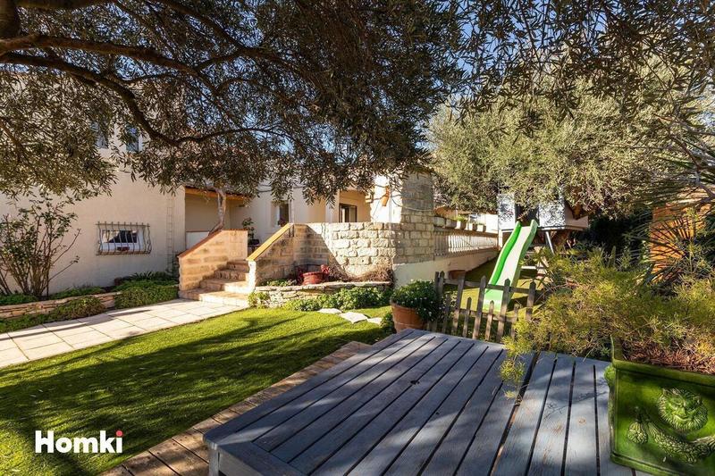 Maison - 150 m² - 5 pièces