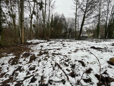 Terrain constructible - 930 m²