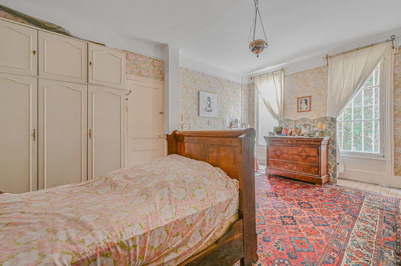 Appartement - 145 m² - 5 pièces