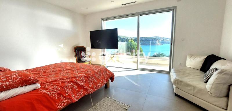 Maison - 430 m² - 10 pièces