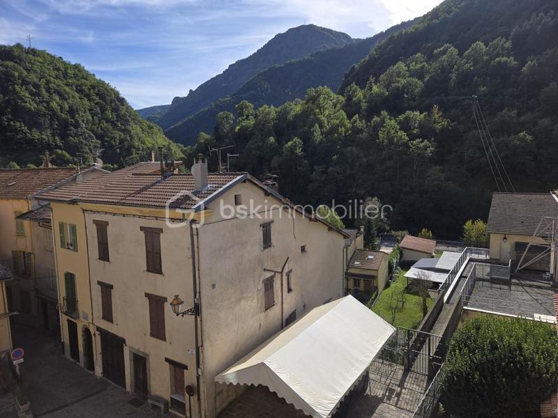 Maison de village - 289 m² - 7 pièces