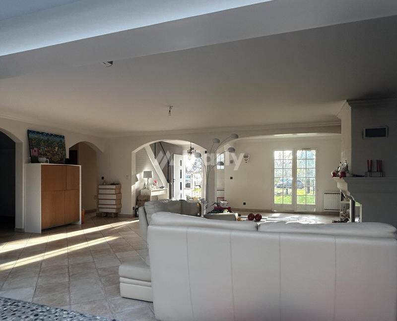 Maison contemporaine - 215 m² - 7 pièces