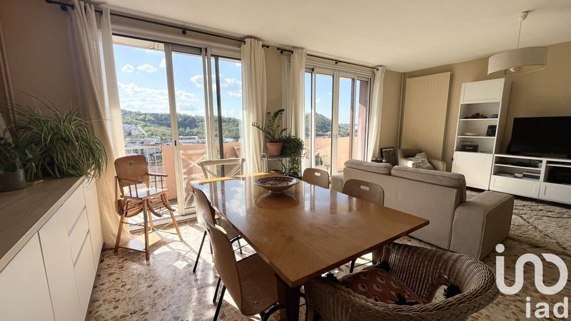 Appartement - 82 m² - 4 pièces