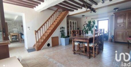 Maison - 240 m² - 10 pièces