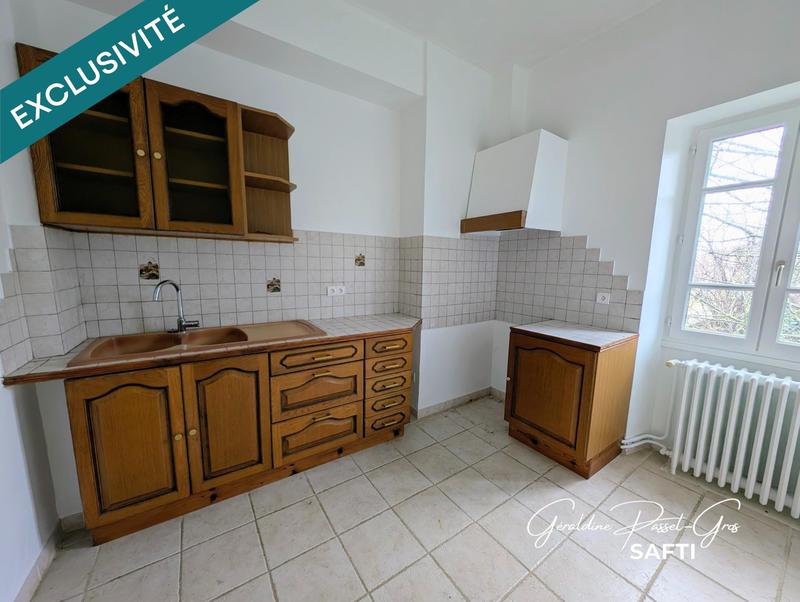 Maison - 334 m² - 12 pièces