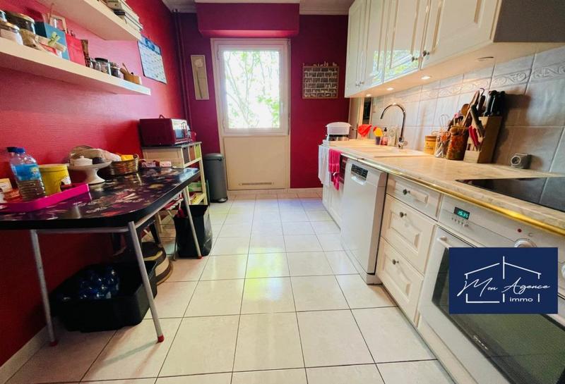 Appartement - 100 m² - 3 pièces