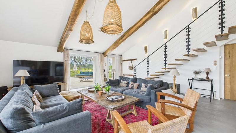 Propriété - 770 m² - 15 pièces