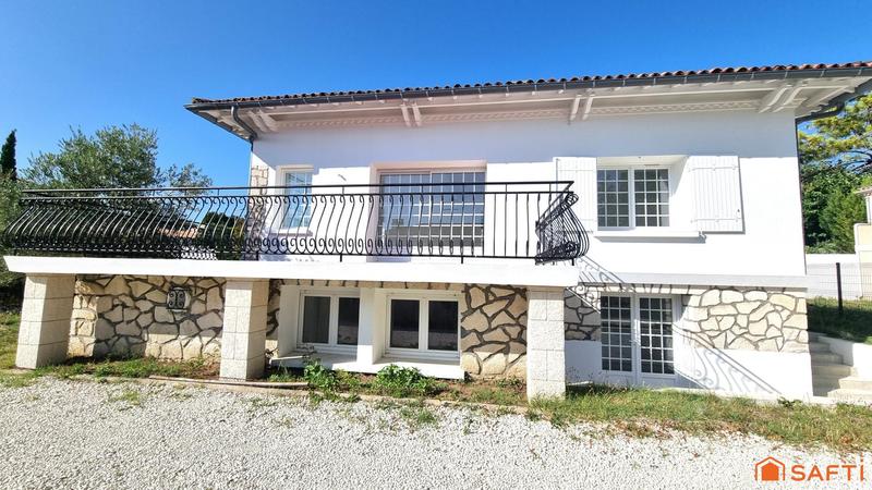 Maison - 160 m² - 8 pièces