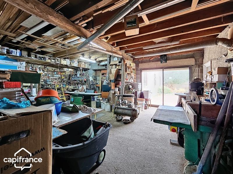 Maison - 151 m² - 8 pièces