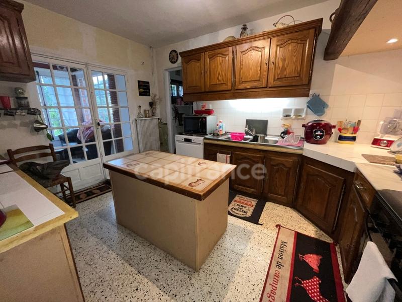 Maison - 240 m² - 9 pièces