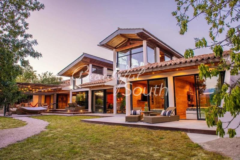 Maison - 230 m² - 5 pièces