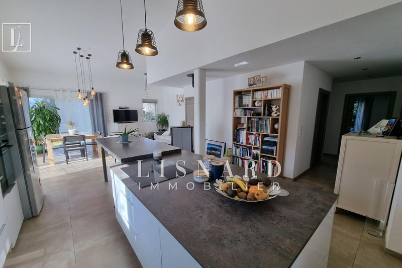 Villa - 120 m² - 6 pièces