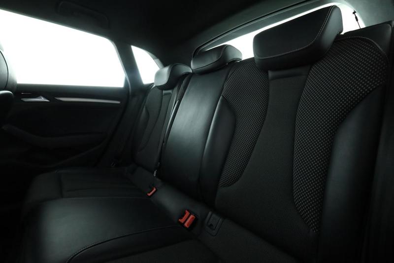 Audi A3 sportback 1.6 Tdi s line 110 ch