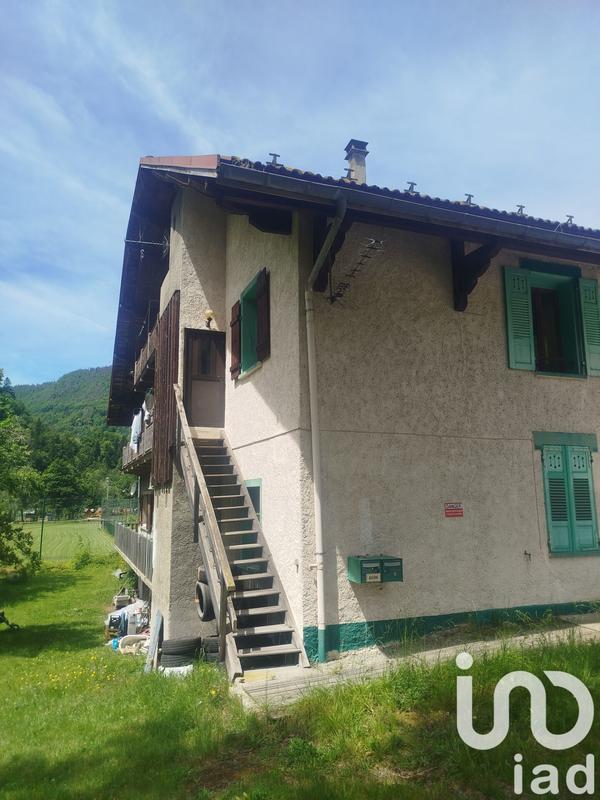 Appartement - 81 m² - 5 pièces