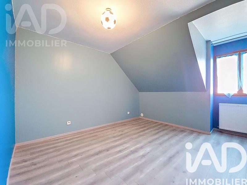 Maison - 189 m² - 9 pièces