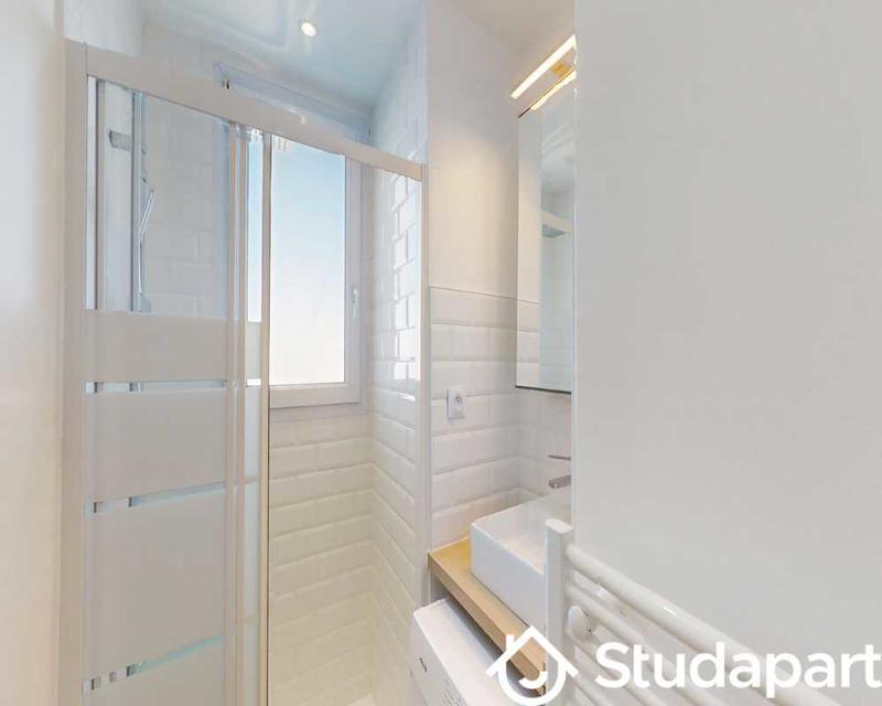 Chambre - 110 m² - 1 pièce