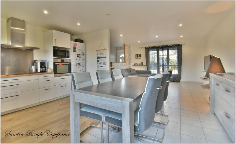 Maison - 80 m² - 5 pièces