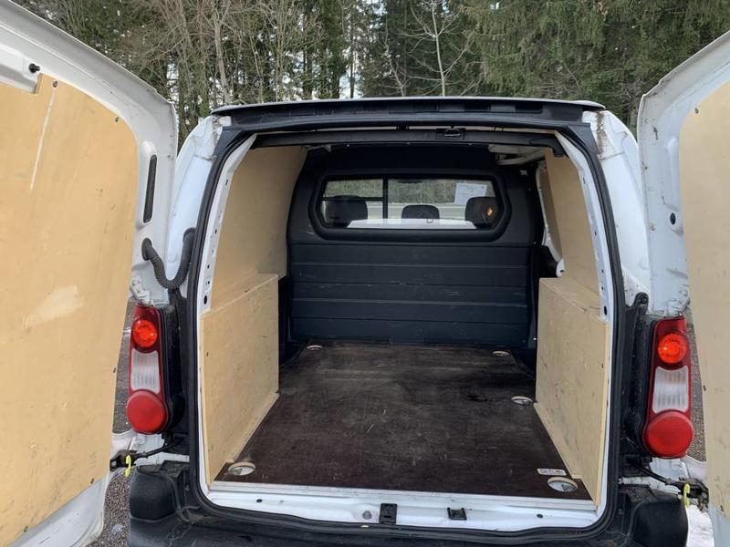 Peugeot Partner II 1.6 Bluehdi 100 Standard Premium Pack