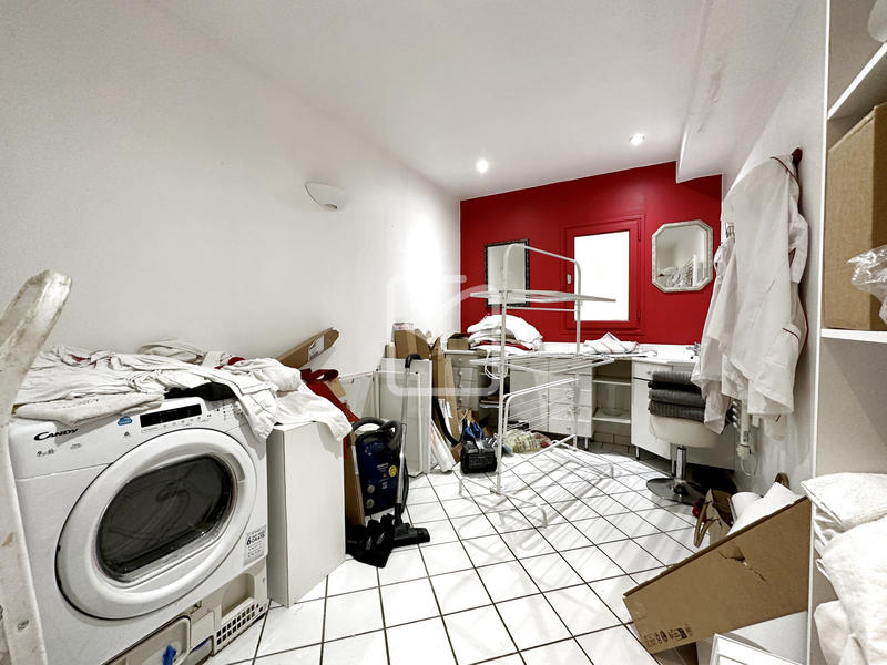 Maison - 160 m² - 10 pièces